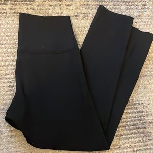 Lululemon black high waisted Capri leggings